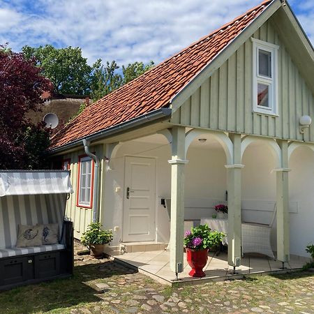 Вилла Kleines Haus Am Hafen - Ruhig Und Gruen Am Ortsrand Преров Экстерьер фото
